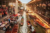Damnoen Saduak Floating Market